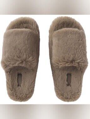 SKIMS Getting Ready Accessories Plush Taupe Faux Fur Slippers